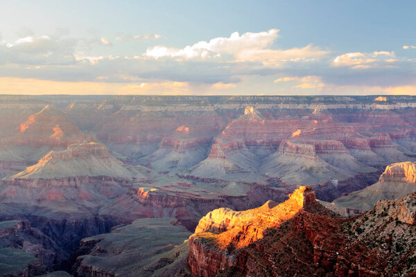 awe-inspiring views from the South Rim of Grand Canyon National Park, Arizona, USA. Marvel at the dramatic cliffs, expansive vistas, and the breathtaking beauty of this iconic natural wonder