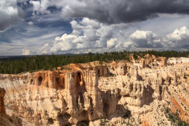 Bryce Kanyonu Ulusal Parkı, Utah, ABD