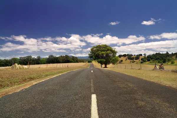 Köy yolu, Atherton Tabloları, Queensland, Avustralya