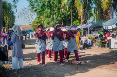 Endonezyalılar Endonezya 'nın bağımsızlık gününü açık hava yarışmasıyla kutladılar