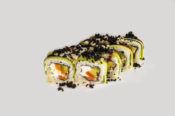 Jedzenie Sushi Pałeczkami Sushi Roll Japońskie Jedzenie Restauracji Roll California — Zdjęcie stockowe