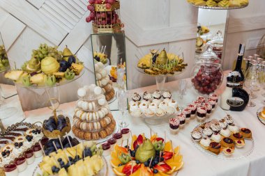 Mutfak mutfak büfe akşam yemeği yemek kutlama parti kavramı yemek Catering.