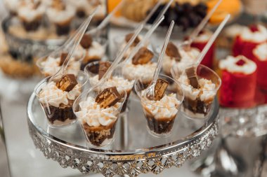 Mutfak mutfak büfe akşam yemeği yemek kutlama parti kavramı yemek Catering.