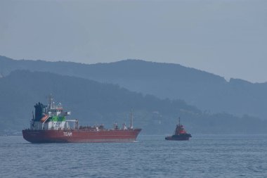 Dünyanın her yerinden gemiler sürekli Vigo limanına giriyor.