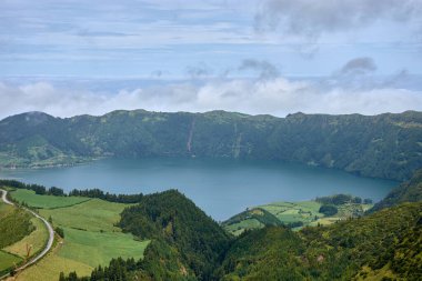 Mirador da Boca do Inferno 'dan Sete Cidades' in Sao Miguel, Azores Adaları, Portekiz