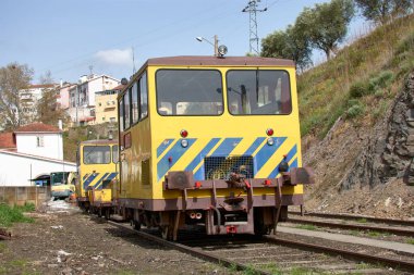 Portekiz 'deki eski moda tren.