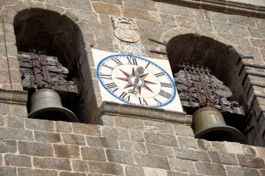 Katedral de lamego 'nun eski kasabasında saat