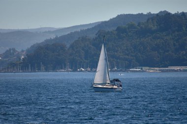 Vigo Körfezi 'nin tekneden görünüşü