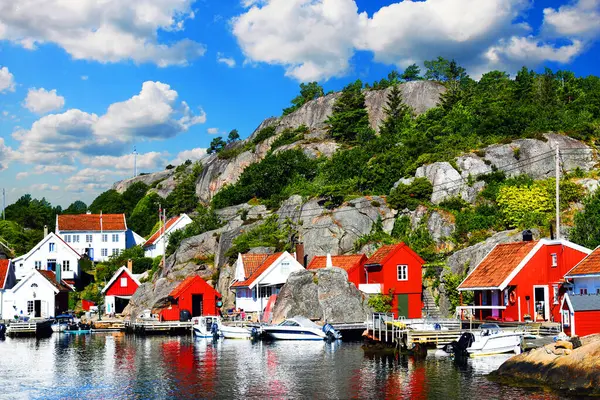 Norveç. Bir tatil köyü Kristiansand. Norveç 'in en büyük altıncı şehri..