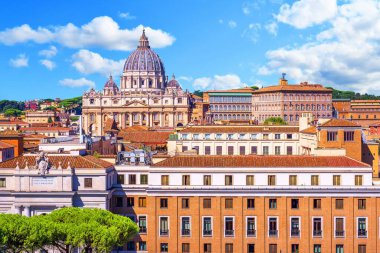 Vatikan 'da bulunan Aziz Peter Bazilikası dünyanın en büyük ve en ünlü kiliselerinden biridir..