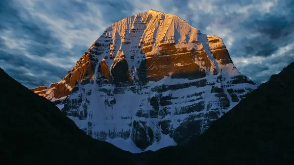 Kutsal Kailash Dağı, Kailash Dağı ve Om Parvat, Kailash, Tibet