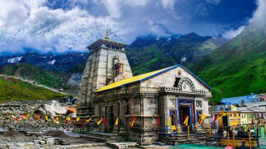 Kedarnath Günlükleri: Güzellik ve Bağlılık