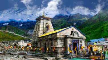 Kedarnath Günlükleri: Güzellik ve Bağlılık