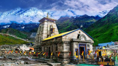 Kedarnath Günlükleri: Güzellik ve Bağlılık