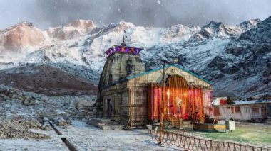 Kedarnath Günlükleri: Güzellik ve Bağlılık