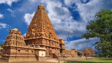 Thanjavur büyük tapınağı: Bir Chola Başyapıtı