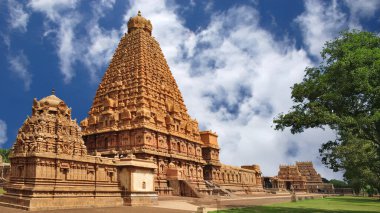 Thanjavur büyük tapınağı: Bir Chola Başyapıtı