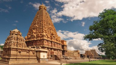 Thanjavur büyük tapınağı: Bir Chola Başyapıtı