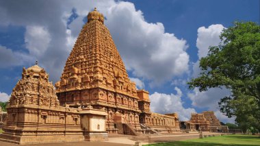 Thanjavur büyük tapınağı: Bir Chola Başyapıtı