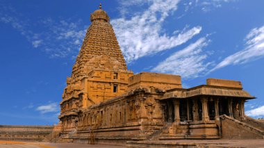 Thanjavur büyük tapınağı: Bir Chola Başyapıtı