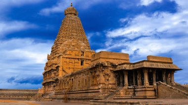 Thanjavur büyük tapınağı: Bir Chola Başyapıtı