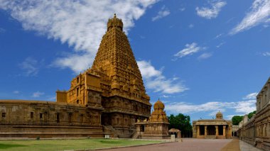 Thanjavur büyük tapınağı: Bir Chola Başyapıtı