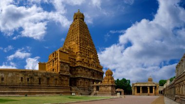 Thanjavur büyük tapınağı: Bir Chola Başyapıtı