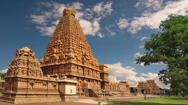 Thanjavur büyük tapınağı: Bir Chola Başyapıtı