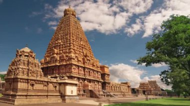 Thanjavur Büyük Tapınağı: Bir Chola Başyapıtı