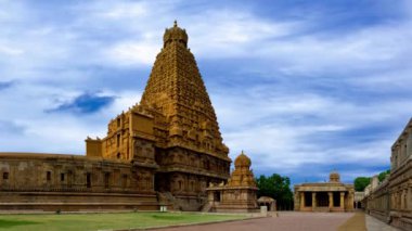 Thanjavur Büyük Tapınağı: Bir Chola Başyapıtı