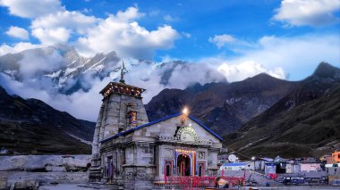 Kedarnath, Uttarakhand Hindistan Güzellik ve Bağlılık