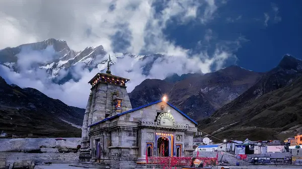 Kedarnath, Uttarakhand Hindistan Güzellik ve Bağlılık