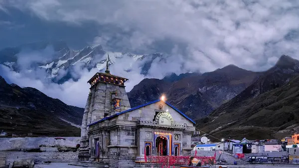 Kedarnath, Uttarakhand Hindistan Güzellik ve Bağlılık