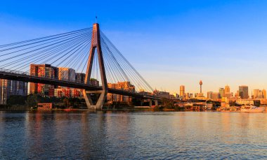 Glebe, Avustralya 'daki Sydney Anzac Köprüsü