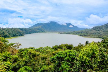 Endonezya, Bali 'de ikiz göller