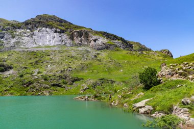 Fransa 'daki Pireneler Dağlarındaki Lac des Gloriettes