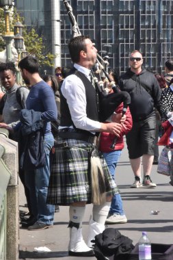 Londra, İngiltere - 15 Mayıs 1 6: Şehrin en büyük caddesi