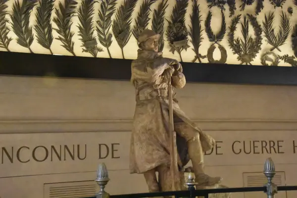 Paris, Fransa - Mayıs 13, 20 017: Fransız heykeli - Mayıs 'ta Paris Müzesi' nde stil