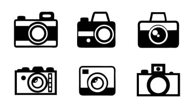 Bu set retro ve vintage kamera simgeleri, lensli ve flaş sembollü eski fotoğrafçılık ekipmanlarını gösteren bir tasarım, kamera simgeleri