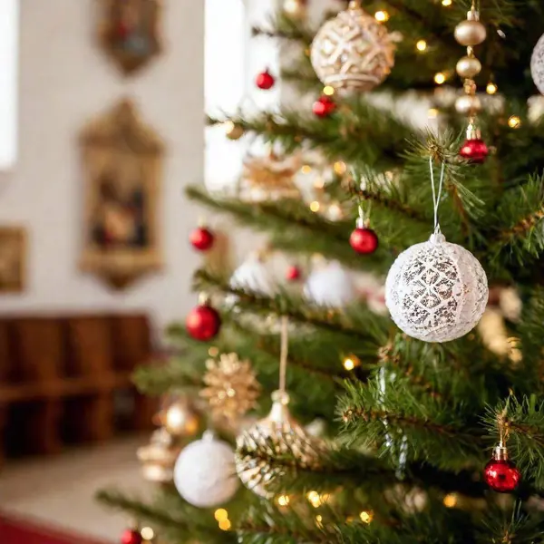 Christmas Tree Traditional Handmade Ornaments Polish Catholic Church Polish Holiday — Stock Photo, Image