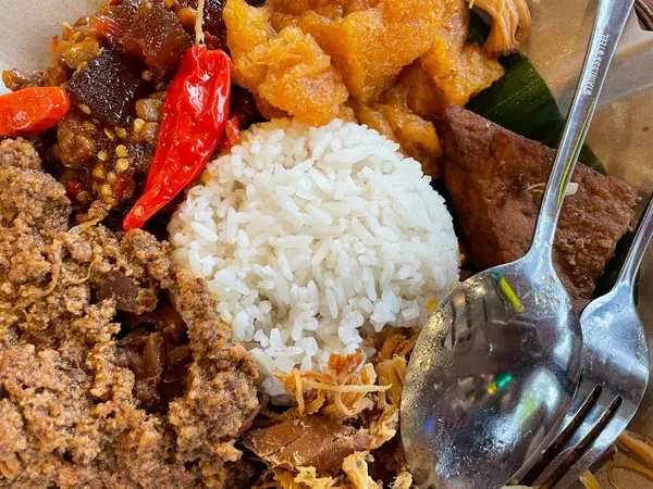 Gudeg, Yogyakarta 'dan Geleneksel Endonezya Mutfağı