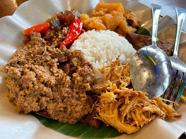 Gudeg, Yogyakarta 'dan Geleneksel Endonezya Mutfağı
