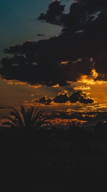 İspanya 'da bulutlu şafak, Europa 