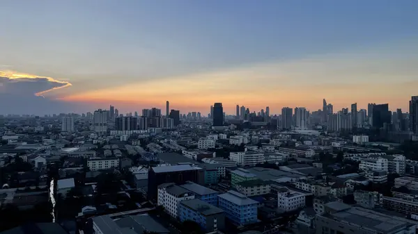 Şehir üzerinde gün batımı, Bangkok 