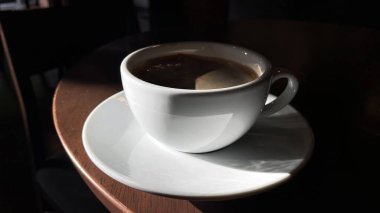 Kahve, Masada Kahve fincanı, Boş Alan...,