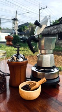 Kahve fincanı, kahve öğütücüsü, kahve öğütücüsü....,