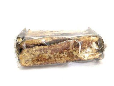 Geleneksel Endonezya muz aperatifi plastik ambalajla 