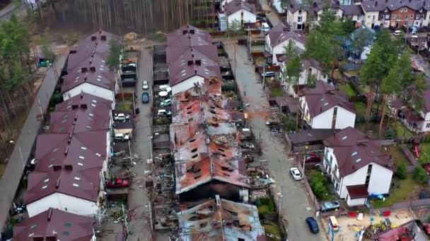 Yolun Üst Manzarası Yıkılmış Yanmış Evlerin Havadan Görüntüsü Evler Rus — Stok video