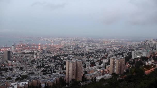 Άποψη Της Χάιφα Βράδυ Από Βουνό Είναι Ορατός Ένας Πανέμορφος — Αρχείο Βίντεο