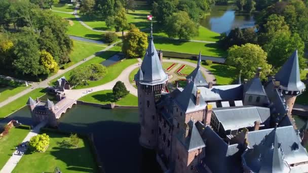 Bovenaanzicht Het Grootste Kasteel Van Nederland Haar Een Prachtige Quadcoptervlucht — Stockvideo